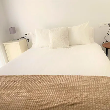 Casa Jazmin Parking Gratis 2 Hab Junto Est Ave * Cordoba